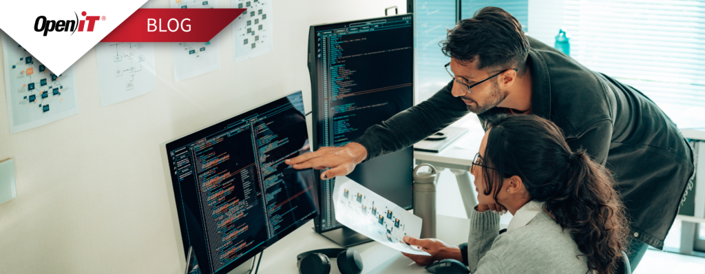 Une équipe analysant le code et les données d'utilisation des logiciels sur plusieurs écrans, illustrant clims le contrôle et la gestion centralisés d'environnements de licences complexes.